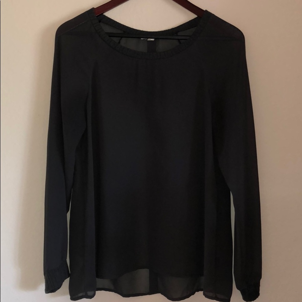 Simple dark green longsleeve blouse Size M